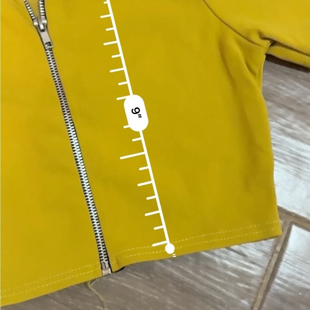 Misguided Yellow Crop top Size 6 Short Sleeve Round Neck Top with full back zip